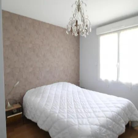 Agreable 3 Chambres Proche De La *