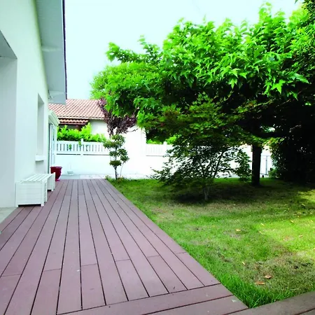 Agreable 3 Chambres Proche De La